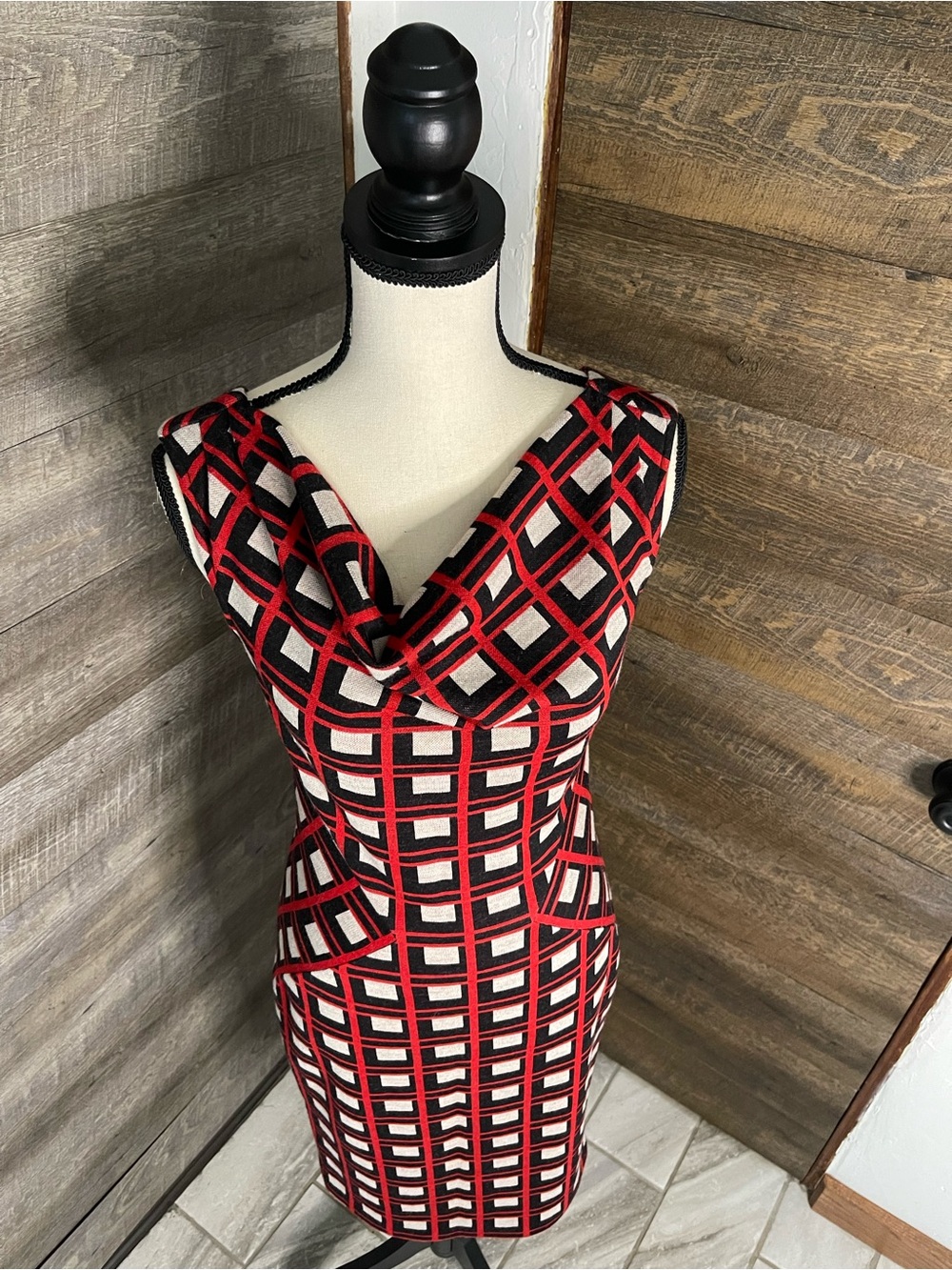 💄 Diane Von Furstenberg Red & Black Geometric Midi Cowl Neck Elegant Dress